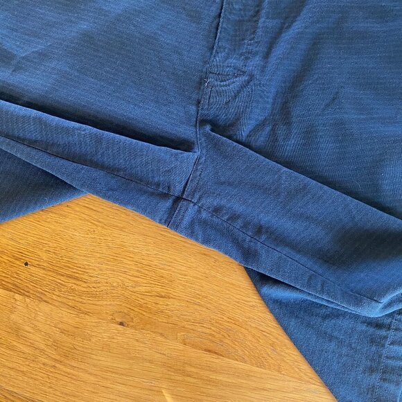 Hang Ten Navy Blue Subtle Stripe Flat Front Shorts Size 40 - Picture 2 of 7